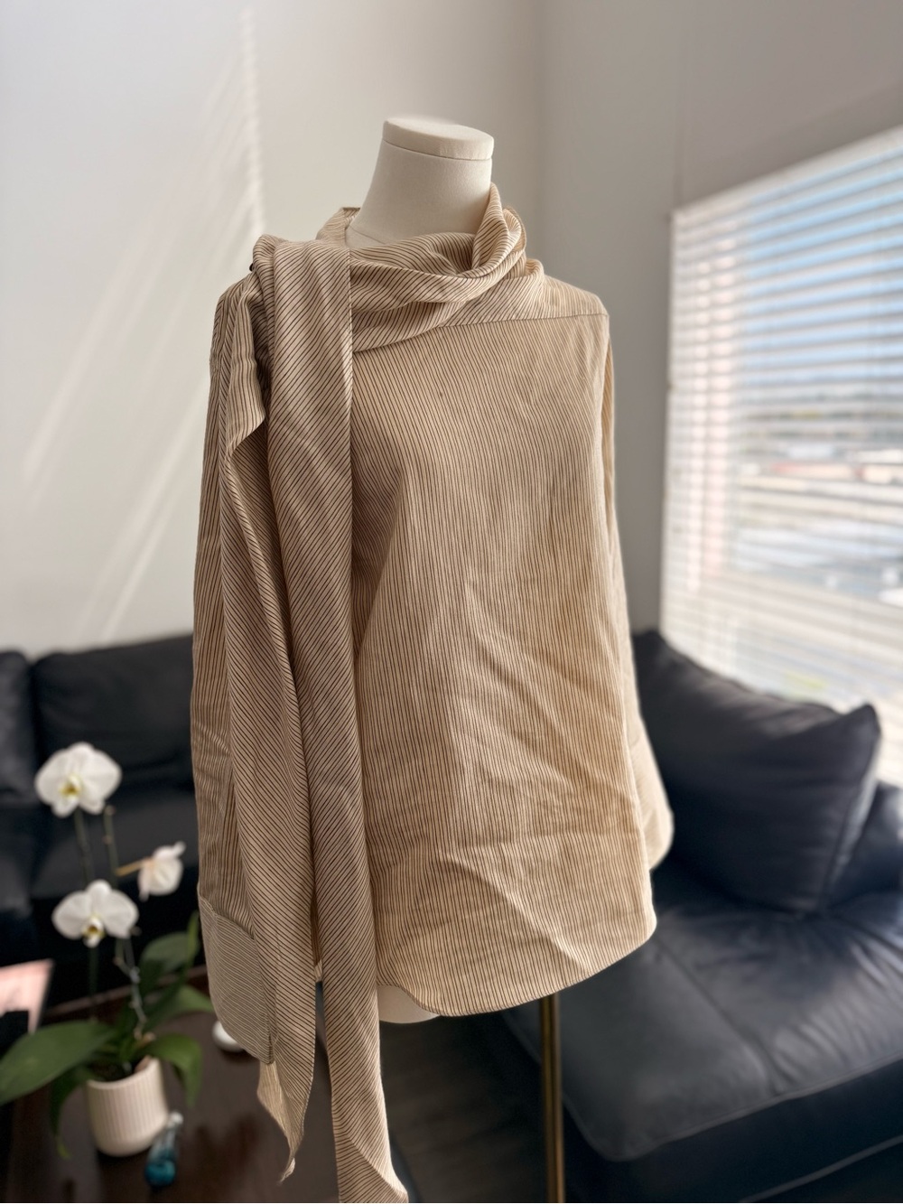 H&M Beige Striped Long-Sleeve Blouse with Scarf Detail - Picture 4 of 5